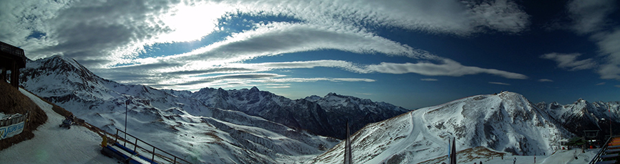 Panoramica dalla Terrazza Salomon verso la Val Carisole